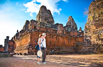 Couples travel at Angkor Wat